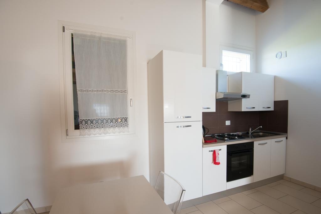 Parco Urbano Apartment Ферара Стая снимка