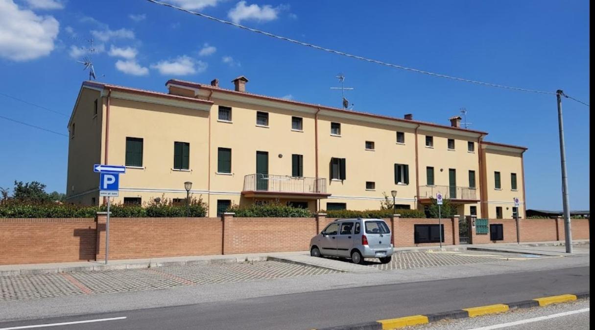 Parco Urbano Apartment Ферара Екстериор снимка
